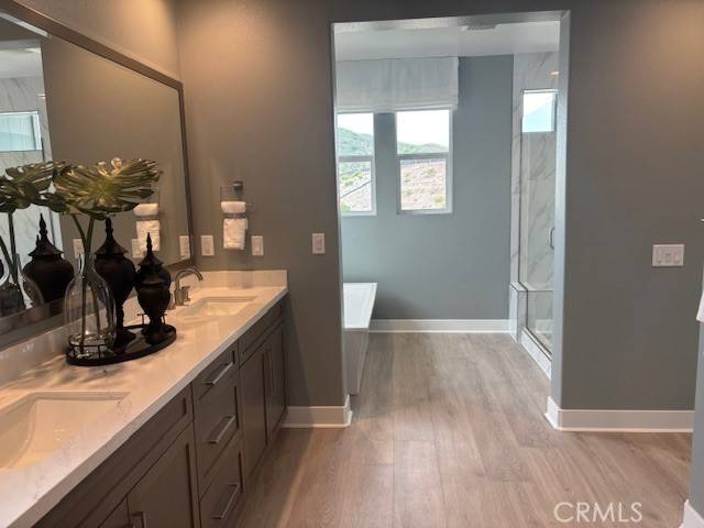 Valencia, CA 91381,27334 Creekwood Lane