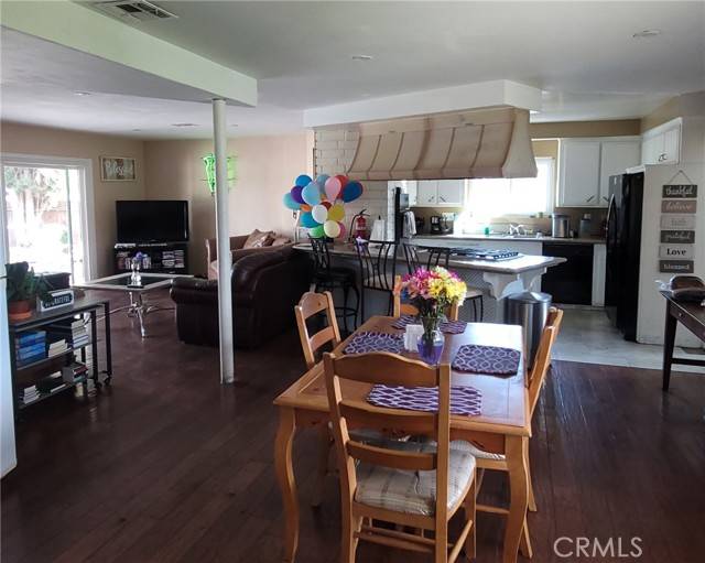 Winnetka, CA 91306,8600 Mason Avenue