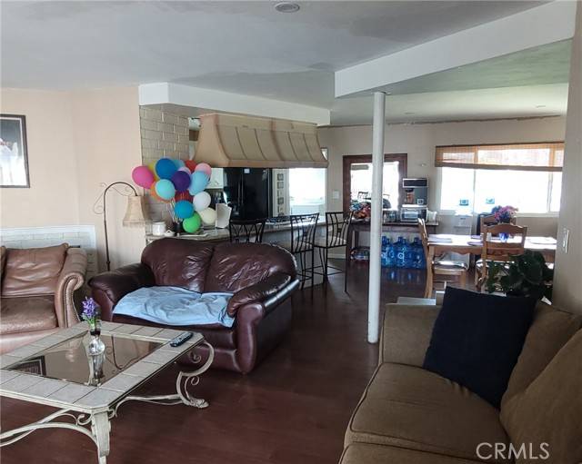 Winnetka, CA 91306,8600 Mason Avenue