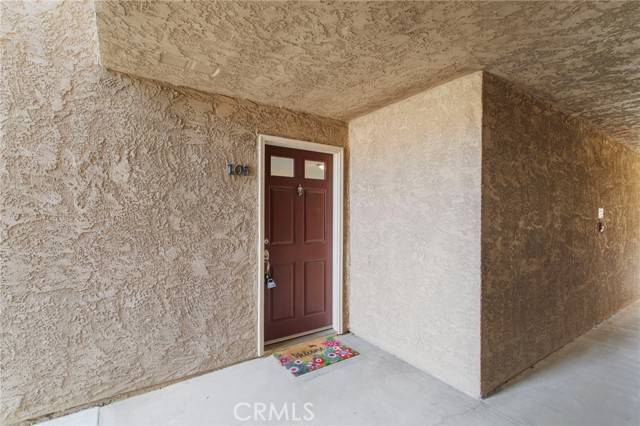 Corona, CA 92882,2320 Del Mar Way #105