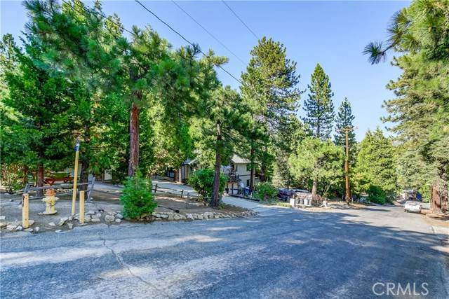 Running Springs, CA 92382,31112 Mountain Oak Drive