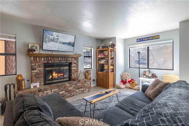 Big Bear Lake, CA 92315,723 Summit Boulevard