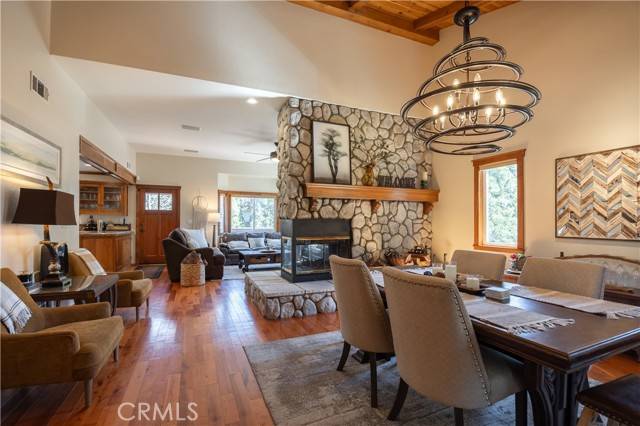 Lake Arrowhead, CA 92352,813 Brentwood Drive