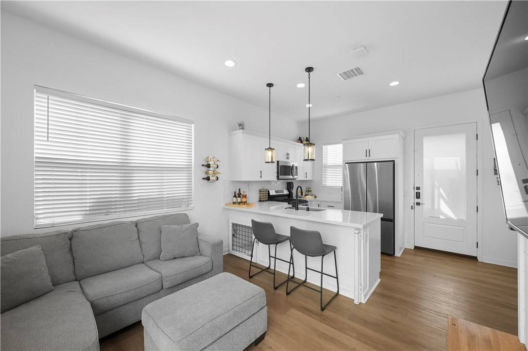 Ontario, CA 91762,2450 E Encanto Paseo