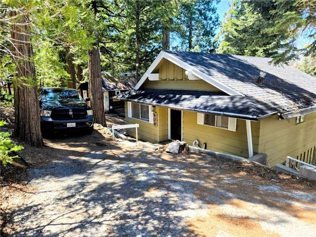 Twin Peaks, CA 92391,628 Rose Lane