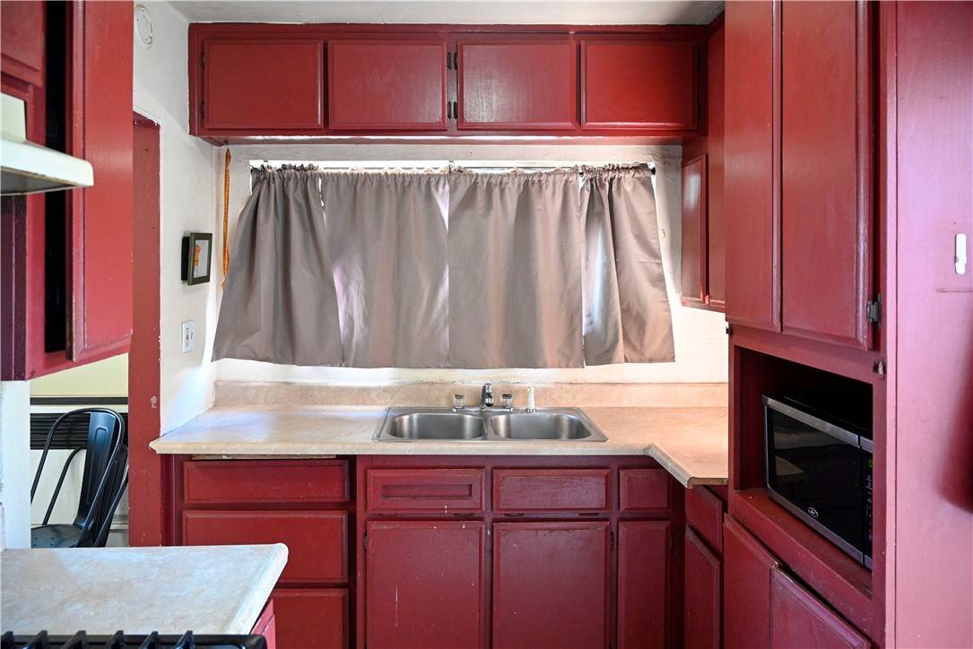 Long Beach, CA 90813,1606 E Bailey Way