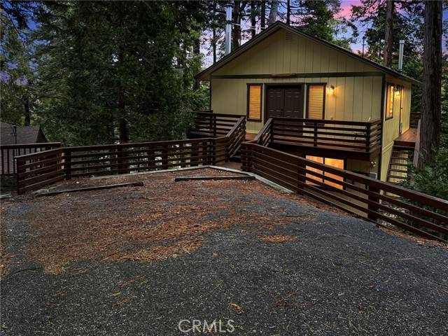 Twin Peaks, CA 92391,560 Rose Lane