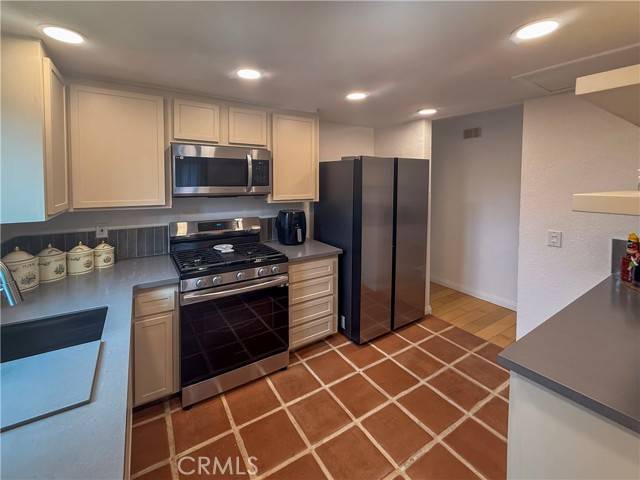 Redlands, CA 92373,95 Tennessee Street #F