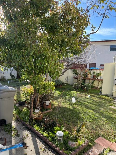 Los Angeles, CA 90039,4117 Brunswick Avenue