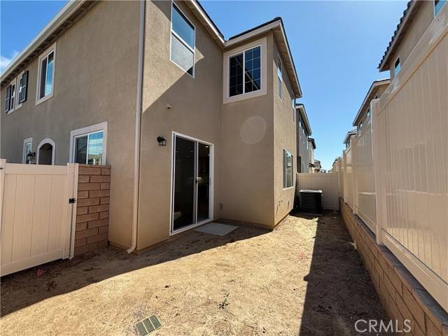 Santa Paula, CA 93060,452 Snowdrop Lane
