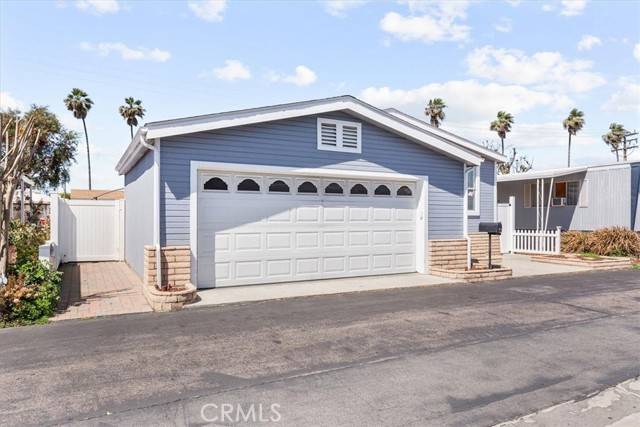 Cypress, CA 90630,9080 Bloomfield #11