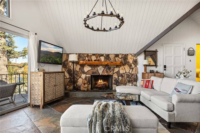 Lake Arrowhead, CA 92352,28919 Palisades Drive
