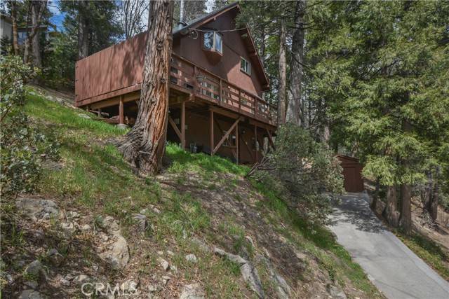 Twin Peaks, CA 92391,458 Clubhouse Drive