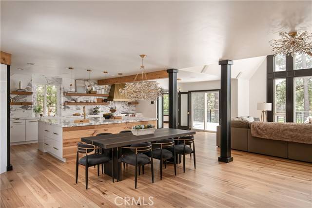 Lake Arrowhead, CA 92352,729 Brentwood Drive
