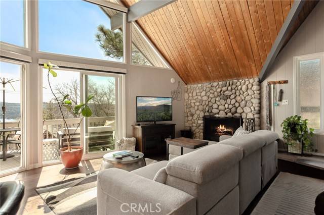 Lake Arrowhead, CA 92352,27482 Matterhorn Drive