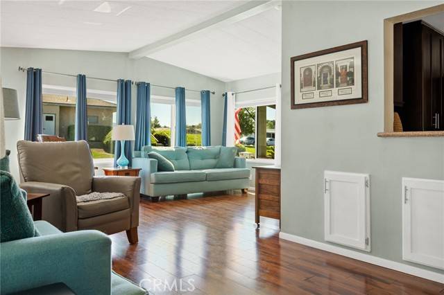 Redlands, CA 92374,1327 Century Street