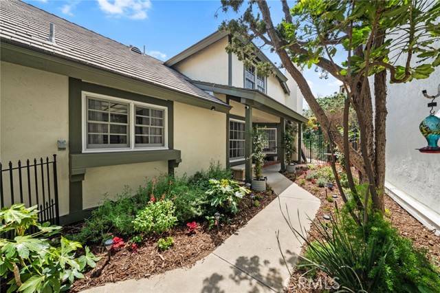 Anaheim Hills, CA 92807,5946 E Calle Principia