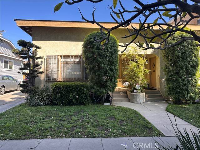 Los Angeles, CA 90029,1212 N Hoover Street