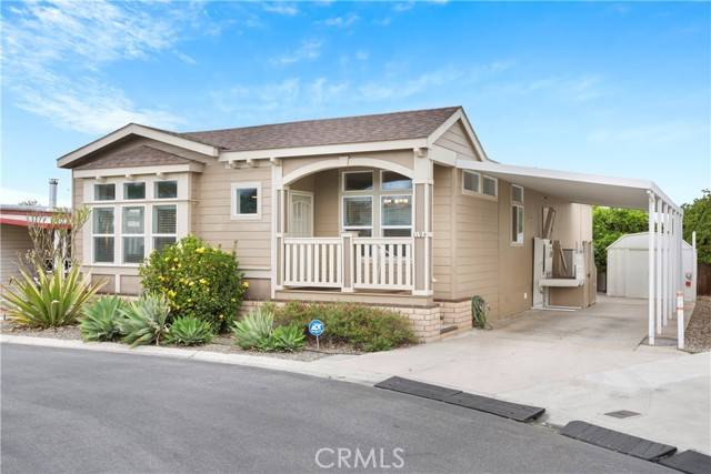 Corona, CA 92882,1194 Cambridge