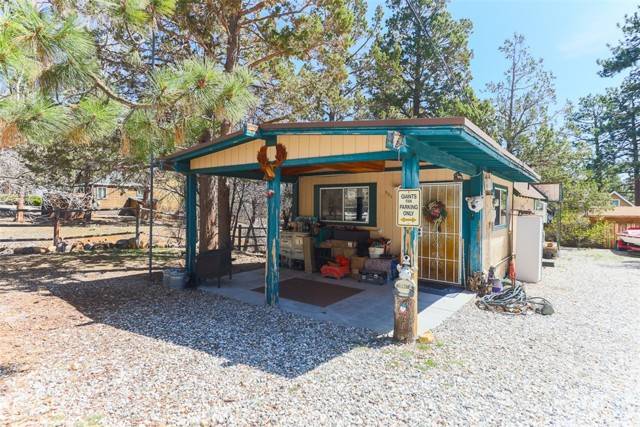 Sugarloaf, CA 92386,531 Maple Lane