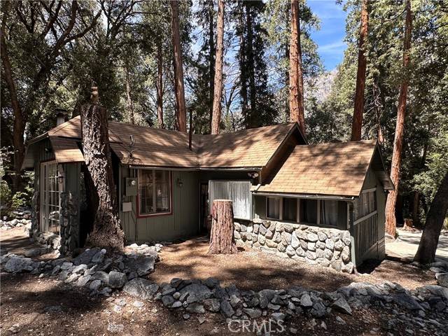 Forest Falls, CA 92339,40180 Valley Of The Falls Drive