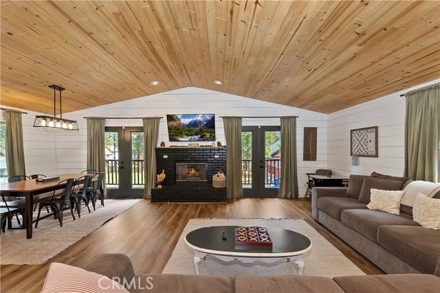 Big Bear Lake, CA 92315,40211 Guinan Lane