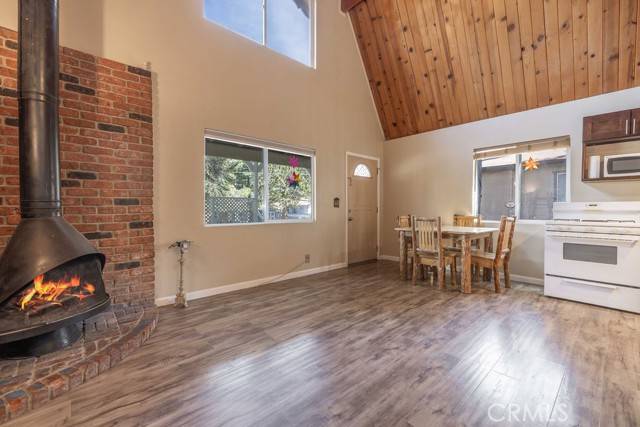 Sugarloaf, CA 92386,550 Pine Lane