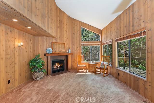 Lake Arrowhead, CA 92352,27657 Peninsula Drive #115