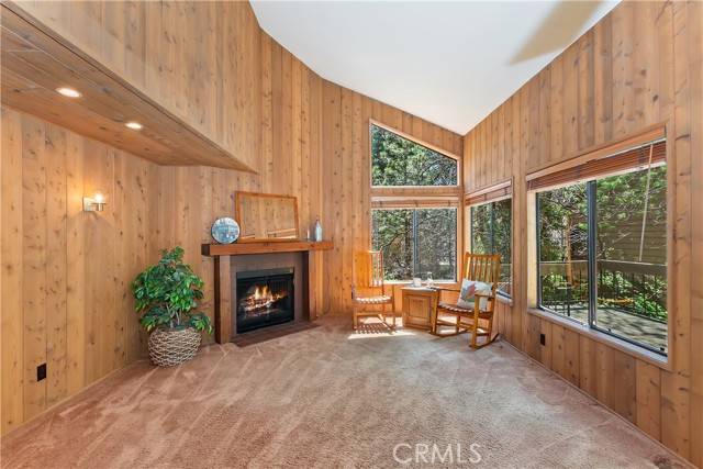 Lake Arrowhead, CA 92352,27657 Peninsula Drive #115