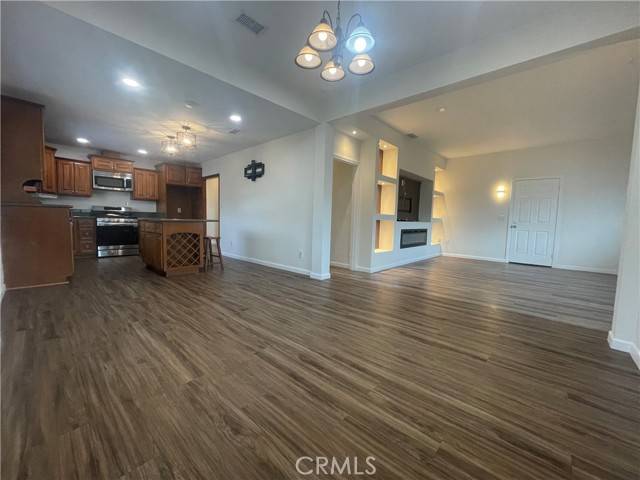 North Hollywood, CA 91601,5663 Ensign Avenue