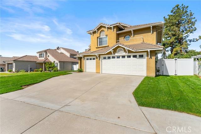 Highland, CA 92346,7768 Unicorn Way