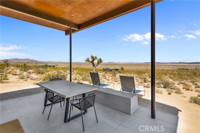 Joshua Tree, CA 92252,64172 Hollinger Road