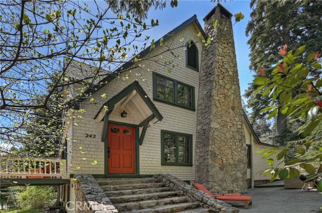 Lake Arrowhead, CA 92352,242 Holiday Drive
