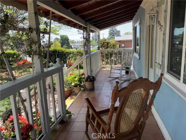 Beaumont, CA 92223,927 MASSACHUSETTS Avenue