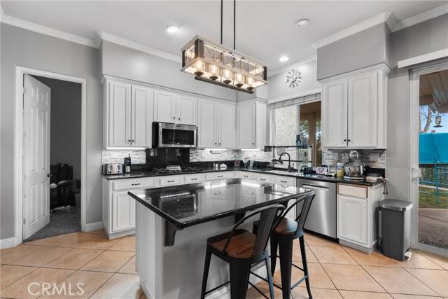 Yucaipa, CA 92399,11874 Grayhawk Circle