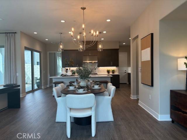 Valencia, CA 91381,27519 Mosswood Place