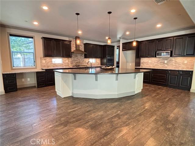 Corona, CA 92882,3554 Rawley Street