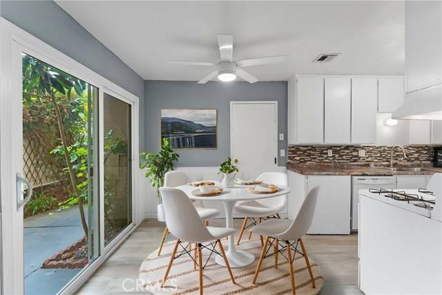 Corona, CA 92882,1317 Via Santiago #C