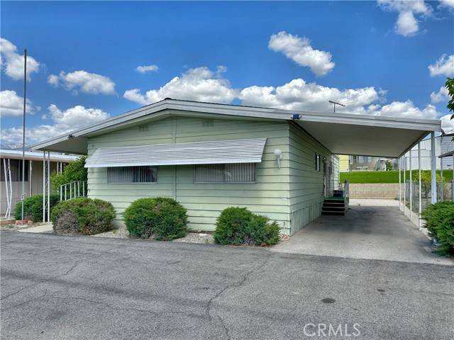 Yucaipa, CA 92399,12582 2nd #35