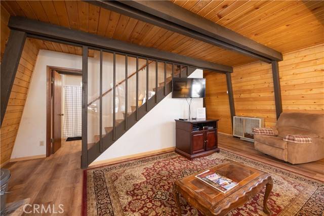 Big Bear Lake, CA 92315,42554 Cedar Avenue