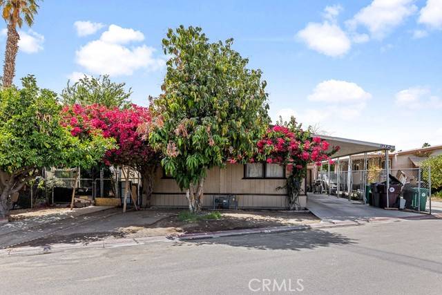 Indio, CA 92201,43532 Clinton #342