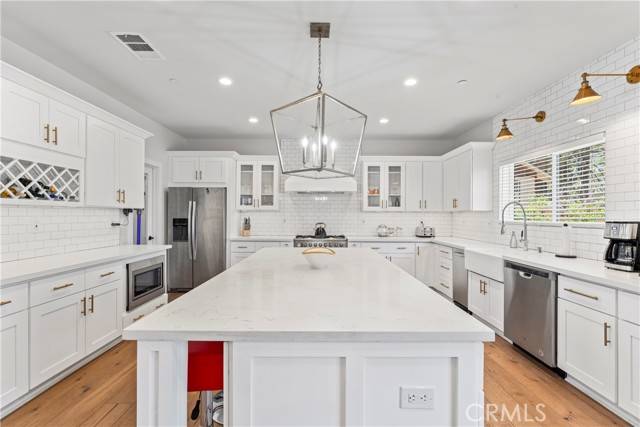 Big Bear Lake, CA 92315,374 Mountainaire Lane
