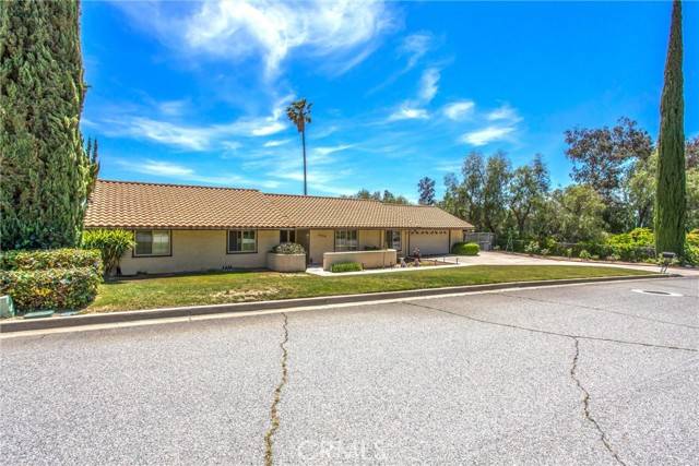 Banning, CA 92220,4256 Mockingbird Lane