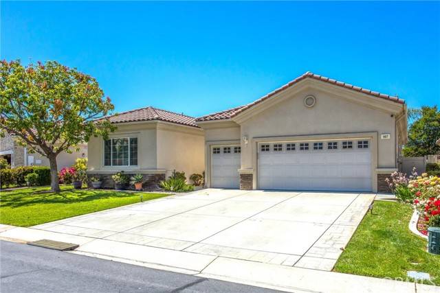 Beaumont, CA 92223,967 Hidden Oaks