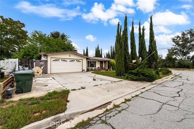 Yucaipa, CA 92399,13397 Robin Court