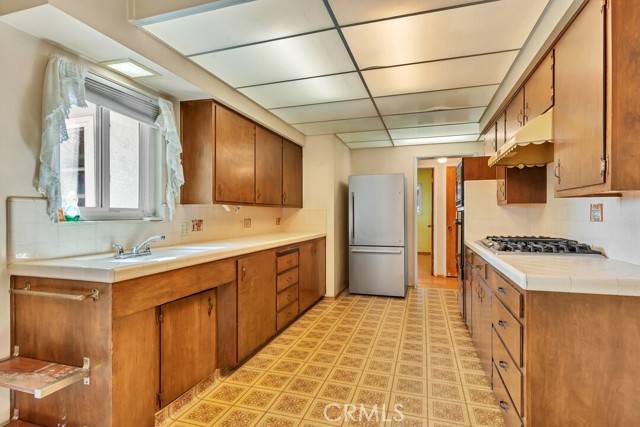 La Mesa, CA 91942,4760 73rd Street