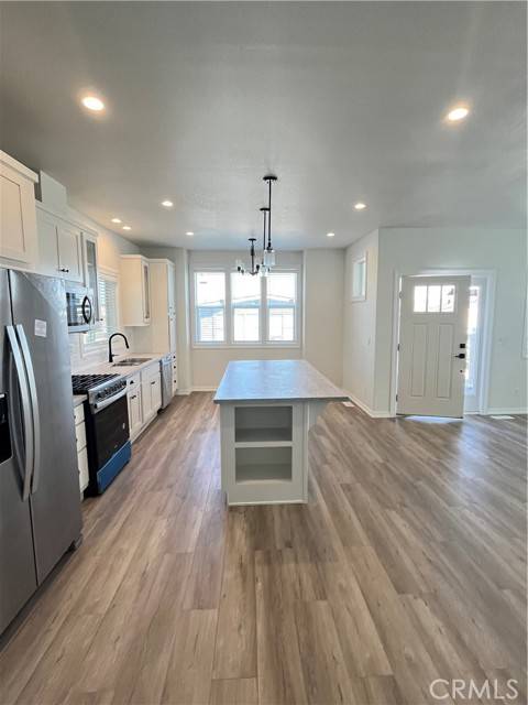 Corona, CA 92881,1550 Rimpau #42