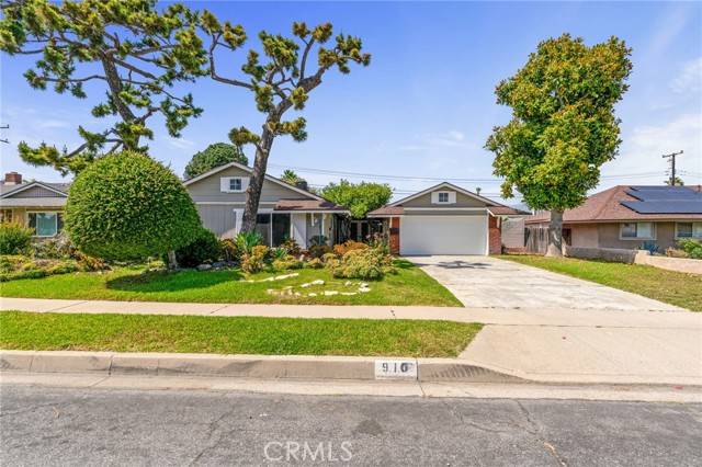 Rialto, CA 92376,910 E Home Street