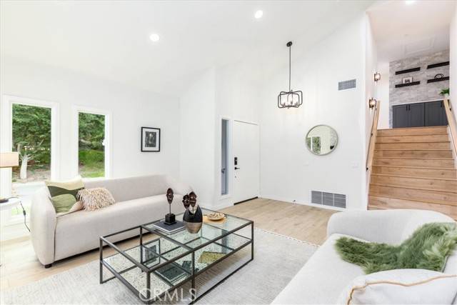 Mission Viejo, CA 92692,27951 Encanto