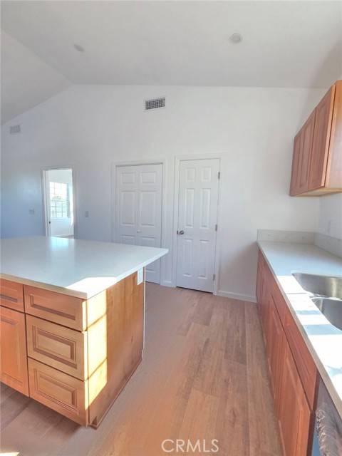 Downey, CA 90241,8431 Fontana St #A